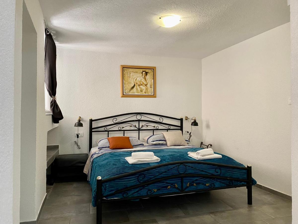 Apartment Papalina City Center Split Exterior photo